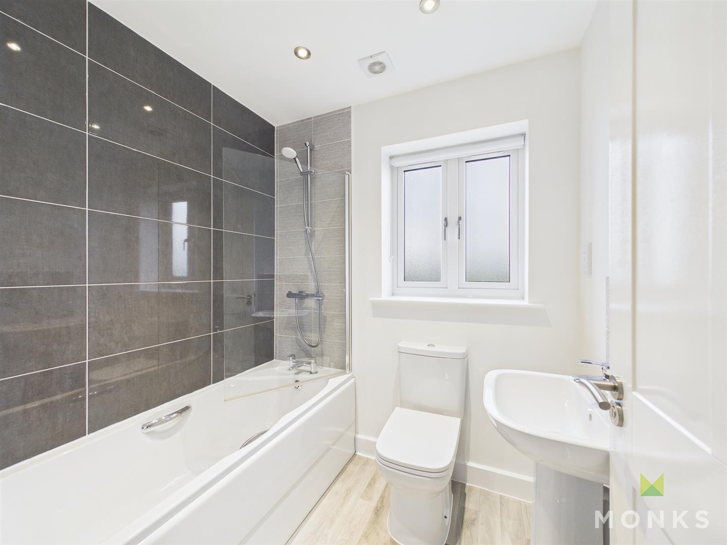 7 St. Annes Way, Shrewsbury, SY5 8JH To Let